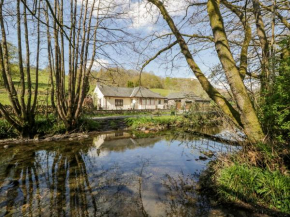 Riverside, Coniston